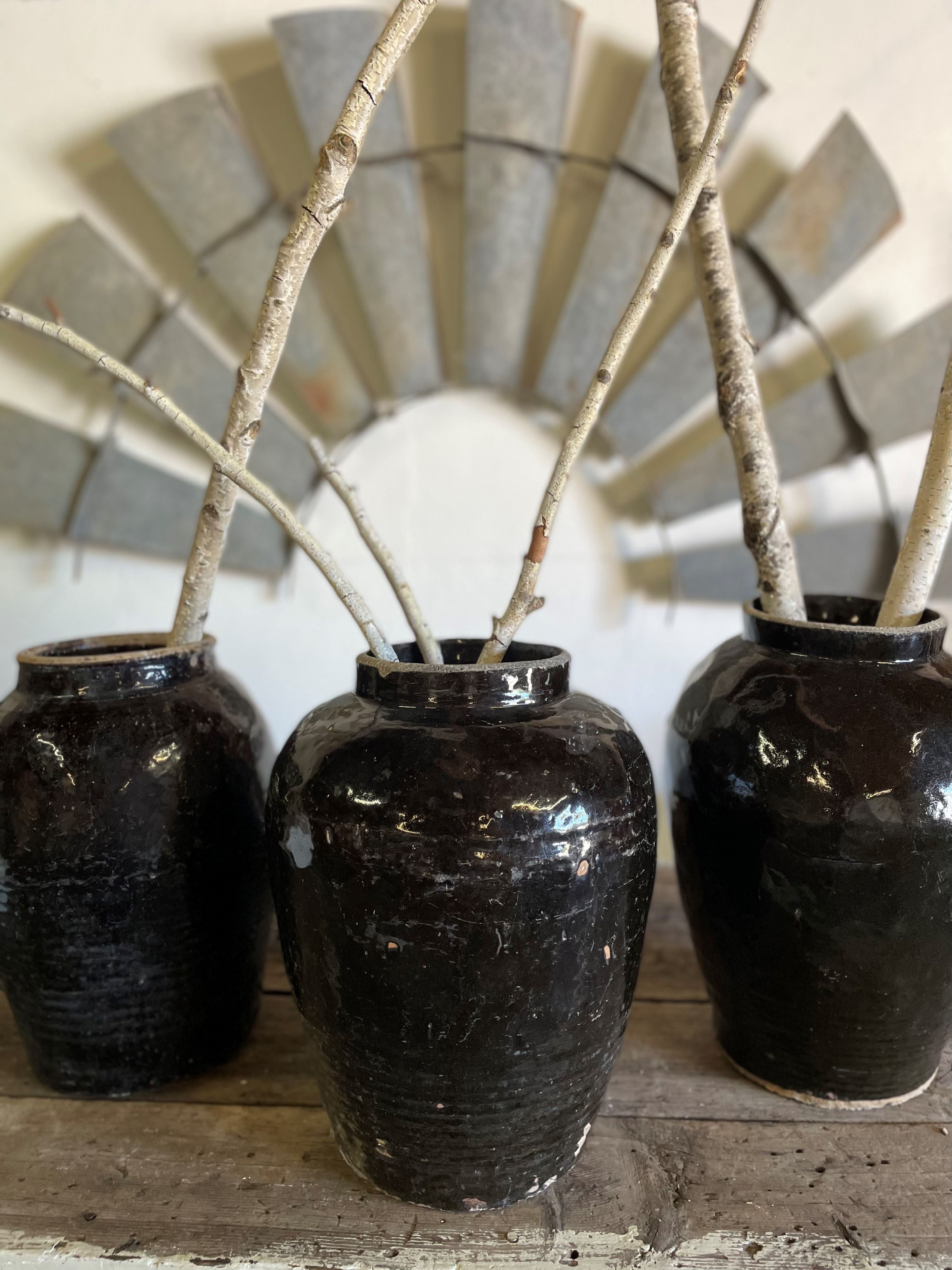 Glossy Chinese Oil Pots