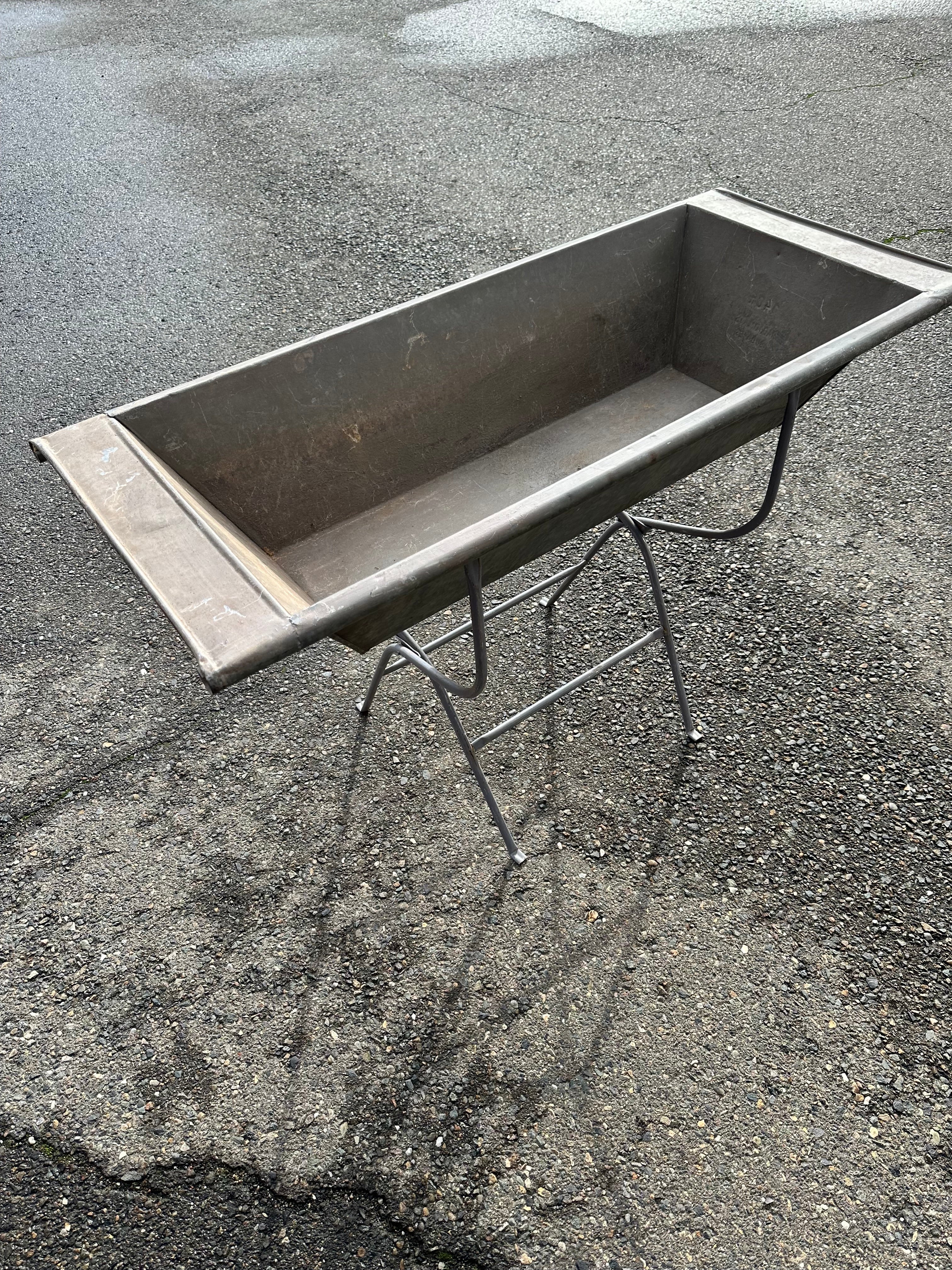 Hungarian Tub with Stand